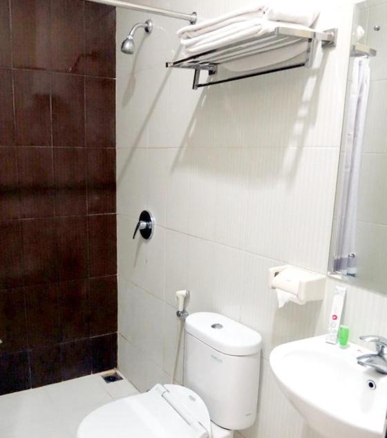 Vindhika Hotel Makassar Ruang foto